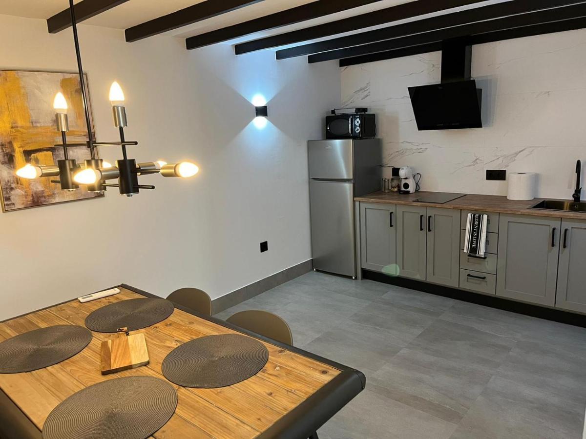 Apartamentos La Chimenea Mérida Exteriör bild