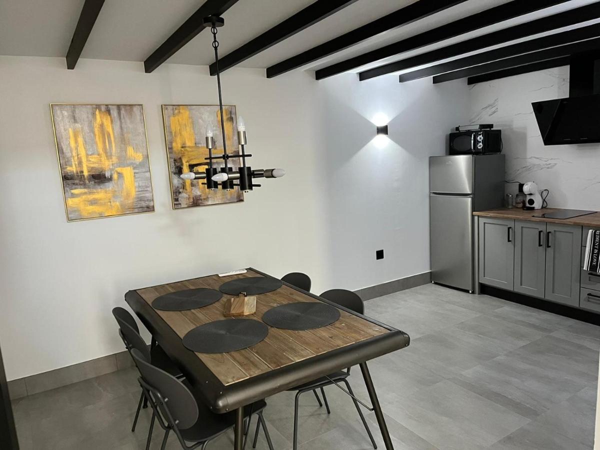 Apartamentos La Chimenea Mérida Exteriör bild